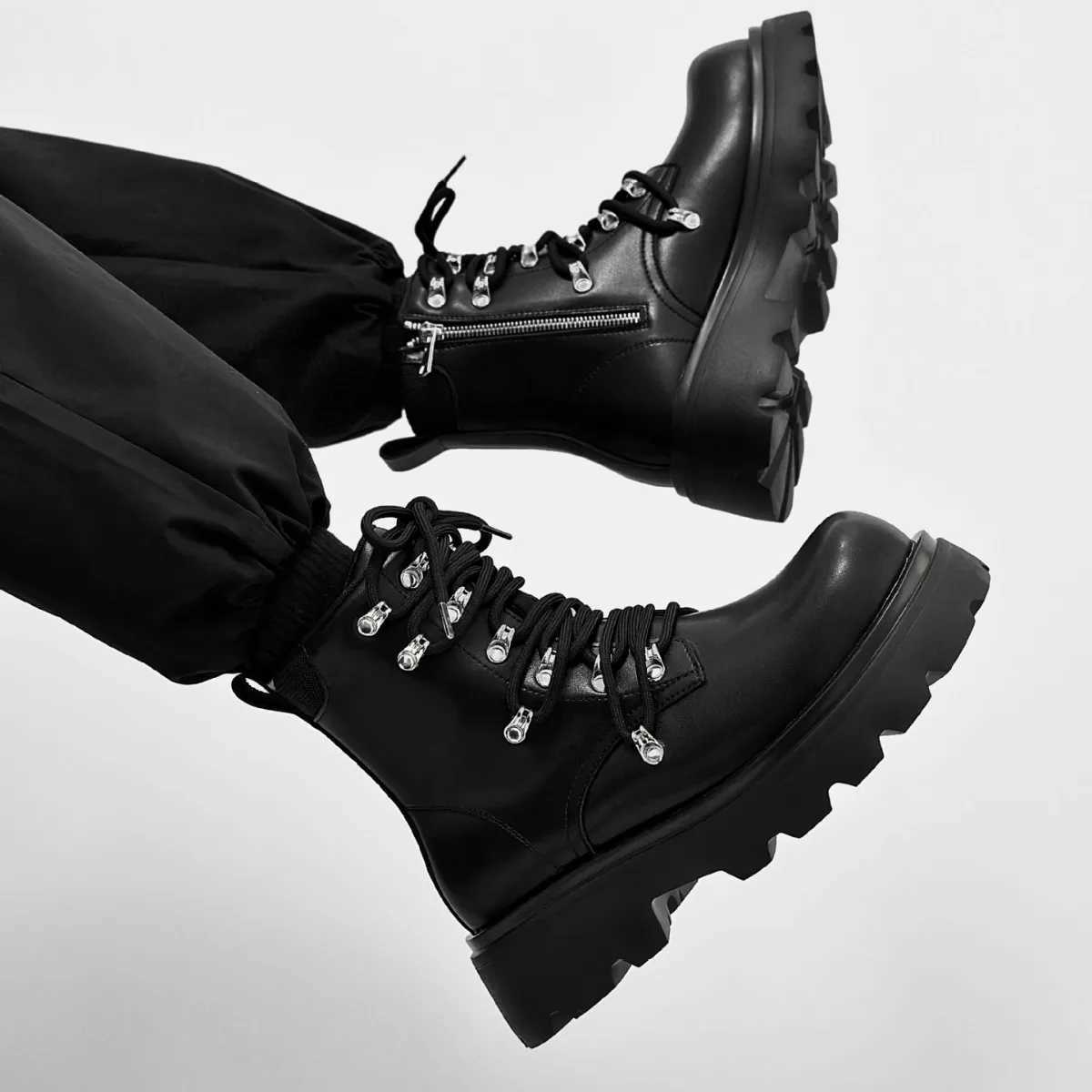 Mens Zipper Boots Luxury Brand Genuine Leather Casual Winter High Top Thick Bottom Men Italian Designer Punk Motorcycle Boots Z250303