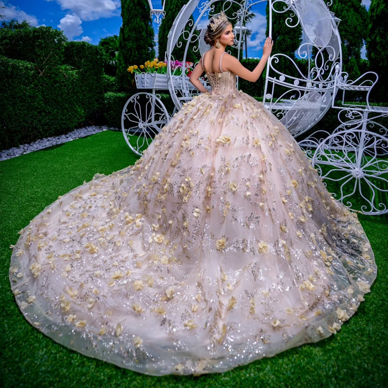 Champagne Shiny Quinceanera Dresses Ball Gown Spaghetti Strap Sequin Applique Flower Beads Tull Corset Sweet 16 Dress Vestidos 15 De Anos