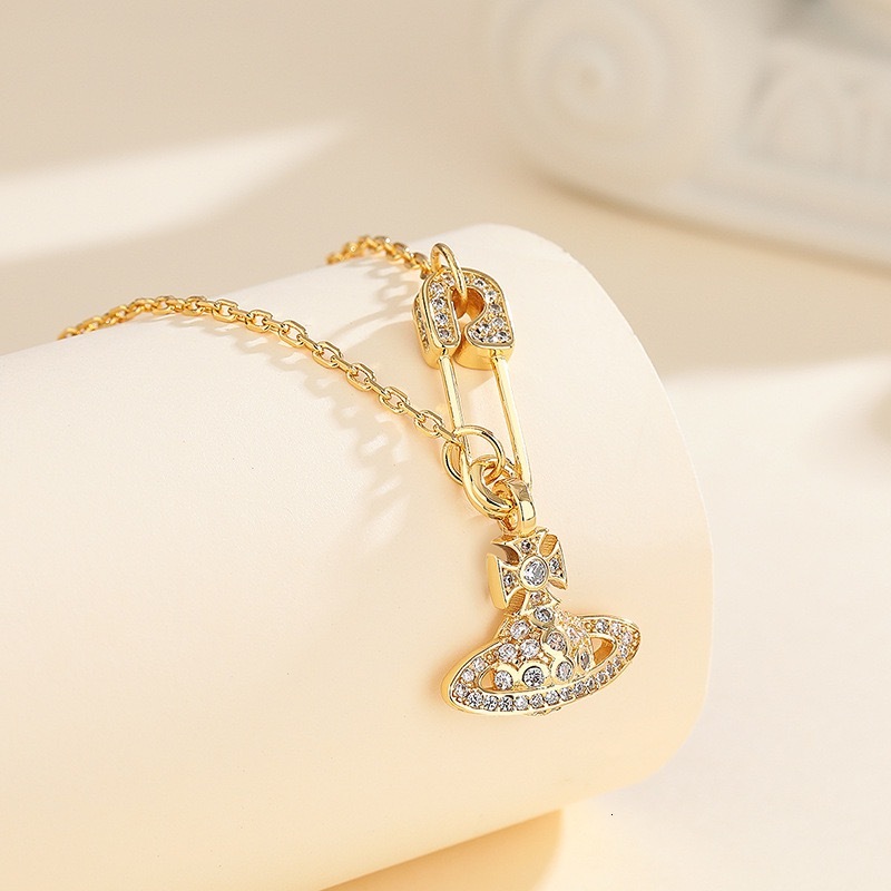 Necklaces Designer Necklaces Jewelry Women Vivienennss Westwoodd Necklaces Planet Necklaces Sier Gold Moissanite Colorful Necklace Saturn Necklace Royal Party