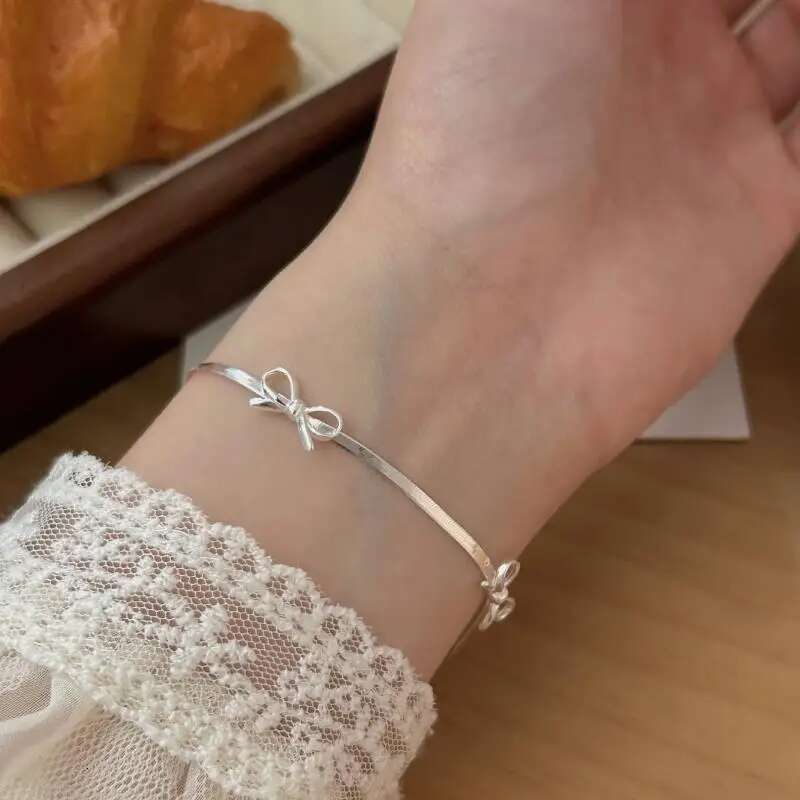 Fashion Sweet Bow Bracelets for Women Girls Sparkg Delicate Ribbon Bowknot Snake Bones Chain Bracelet Party Jewelry Gifts
