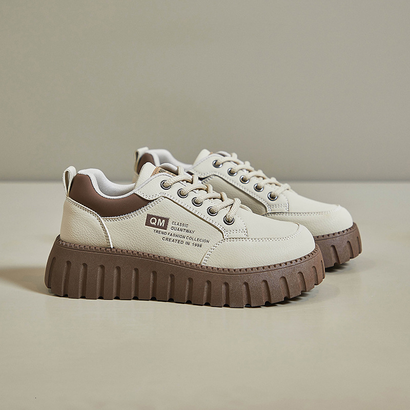 2025 Season Designer s New White Shoes For Women Thick Soled And Sponge Sole Height Increasing Outdoor Sports Board Casual Shoes