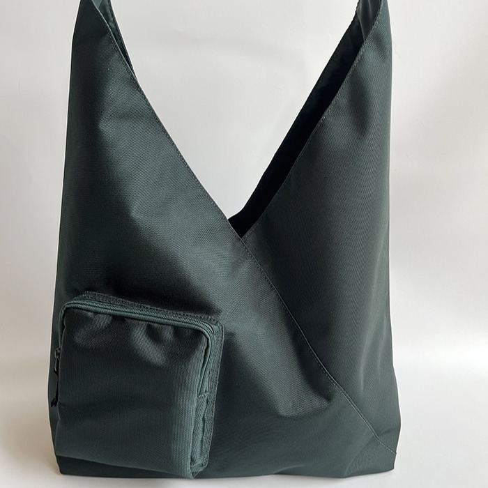 Designer Unprinted Japanese Style High-Quality Large Solid Black Crossbody Bag, Single Shoulder Men, Lightweight Triangular Bag For Women And Men