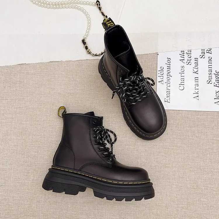 Womens high street style leather boots thick soled small bodied short boots Z250303