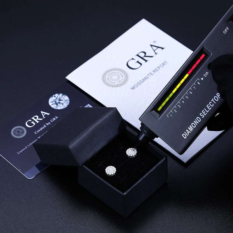 Real Sterg Sier Round Cut D Color Moissanite Halo Stud Earrings For Women Hip Hop Jewelry Passed Dia Test