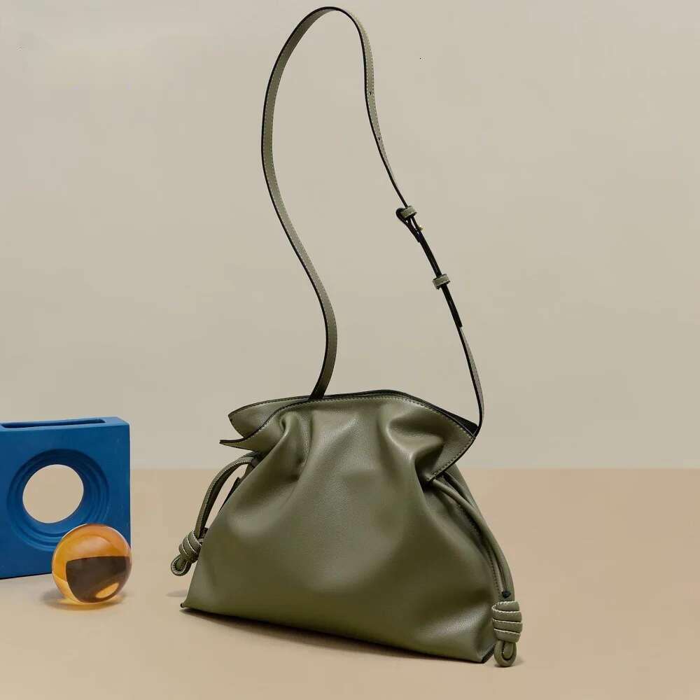 Women's Stylish Drawstring Crossbody Bucket Bag One Shoulder Pleated Handbag Ladies Mini Purse