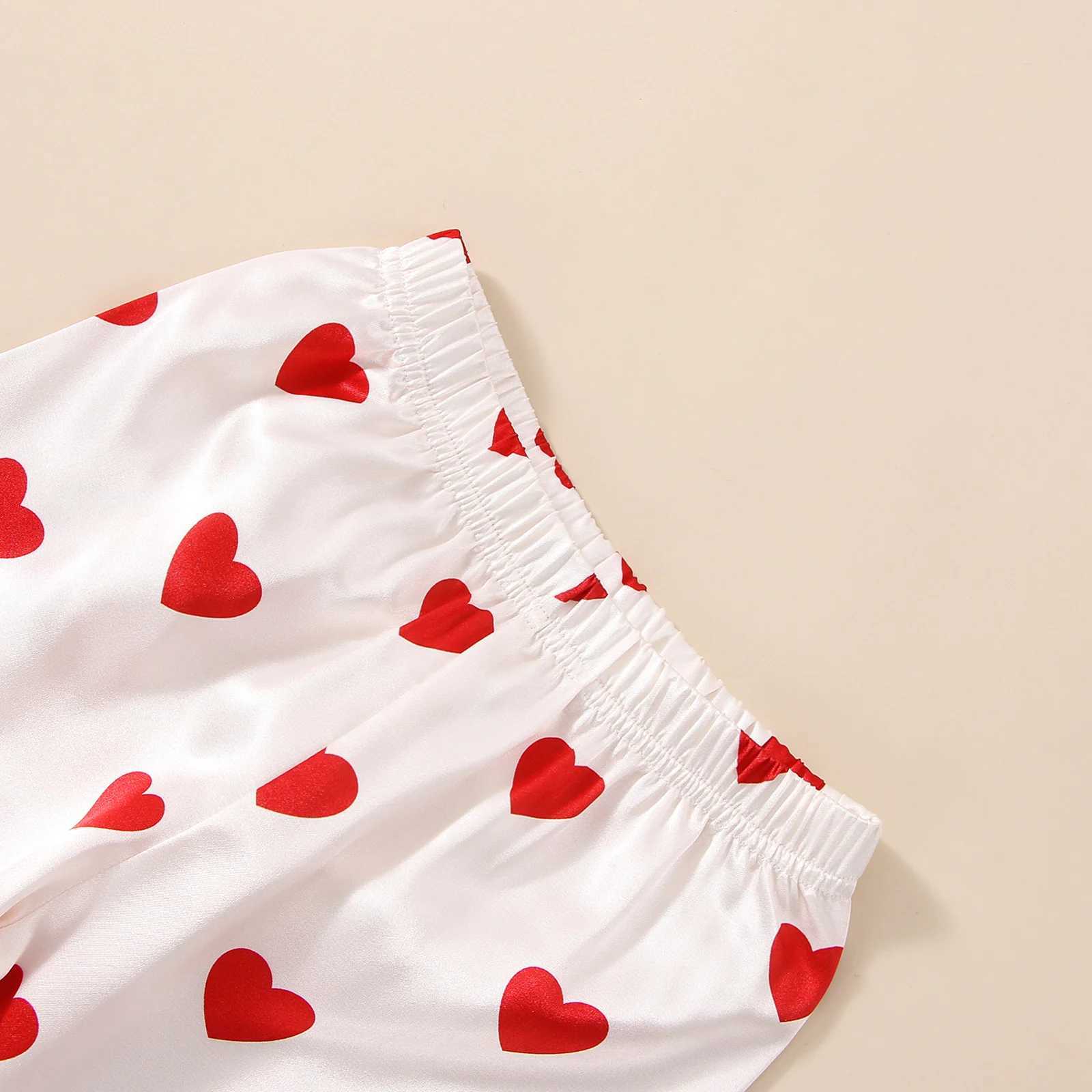 Kids Girl Pajamas Sets Fall Winter Casual Loungewear Sleepwear Baby Girl Long Sleeve Buttons Tops+Pants LoveHeart Print PajamasT250303