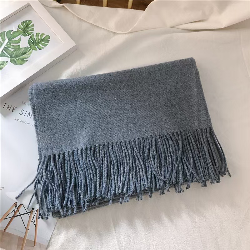 K040 Dongdaemun autumn and winter soft waxy silver silk bright silk clip pure color imitation cashmere scarf 310g thick warm shawl