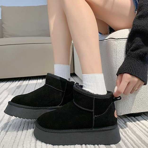 womens snow boots Internet celebrity versatile short tube new style for wearing on the outside thick soled height increasing and plush warm anti slip 