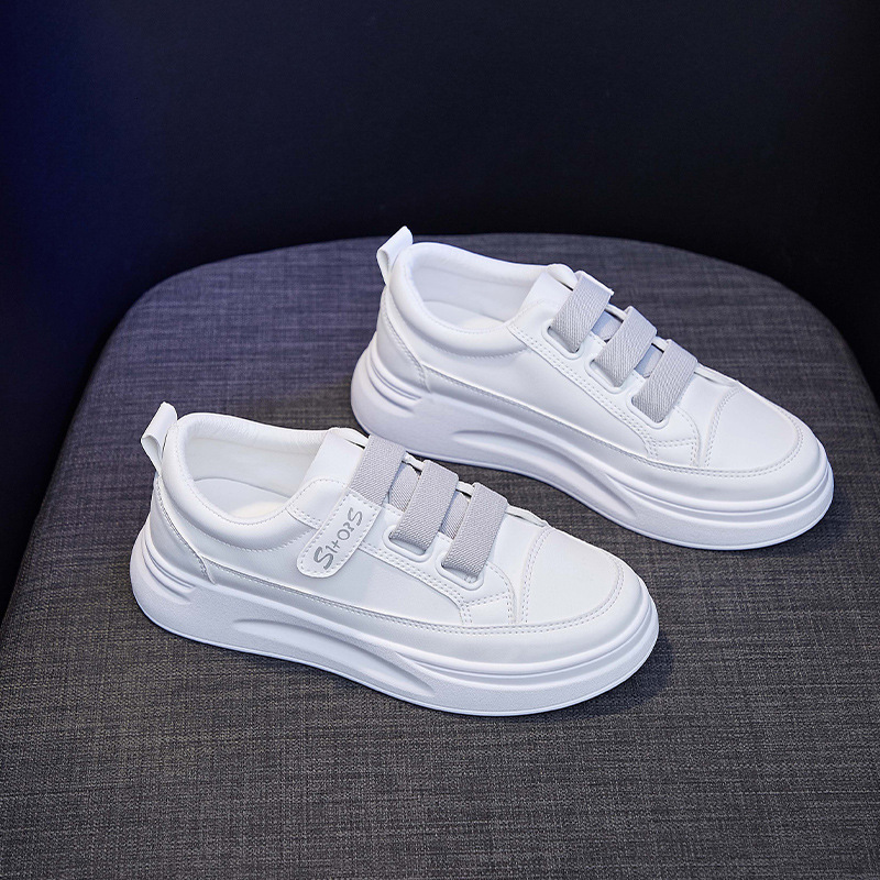 Little White Shoes Spring summer 2025 Designer's New Women's Breathable Simple Casual Sports Multiple Matching Soft Soled Board Shoes