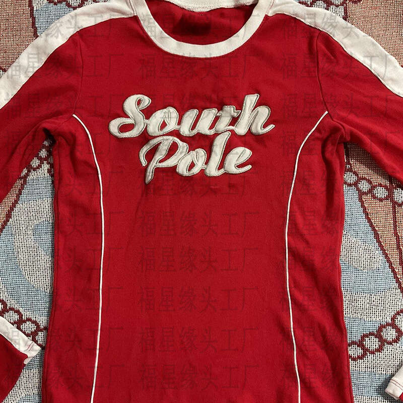 New red long sleeved T-shirt autumn round neck embroidered letter color blocked top