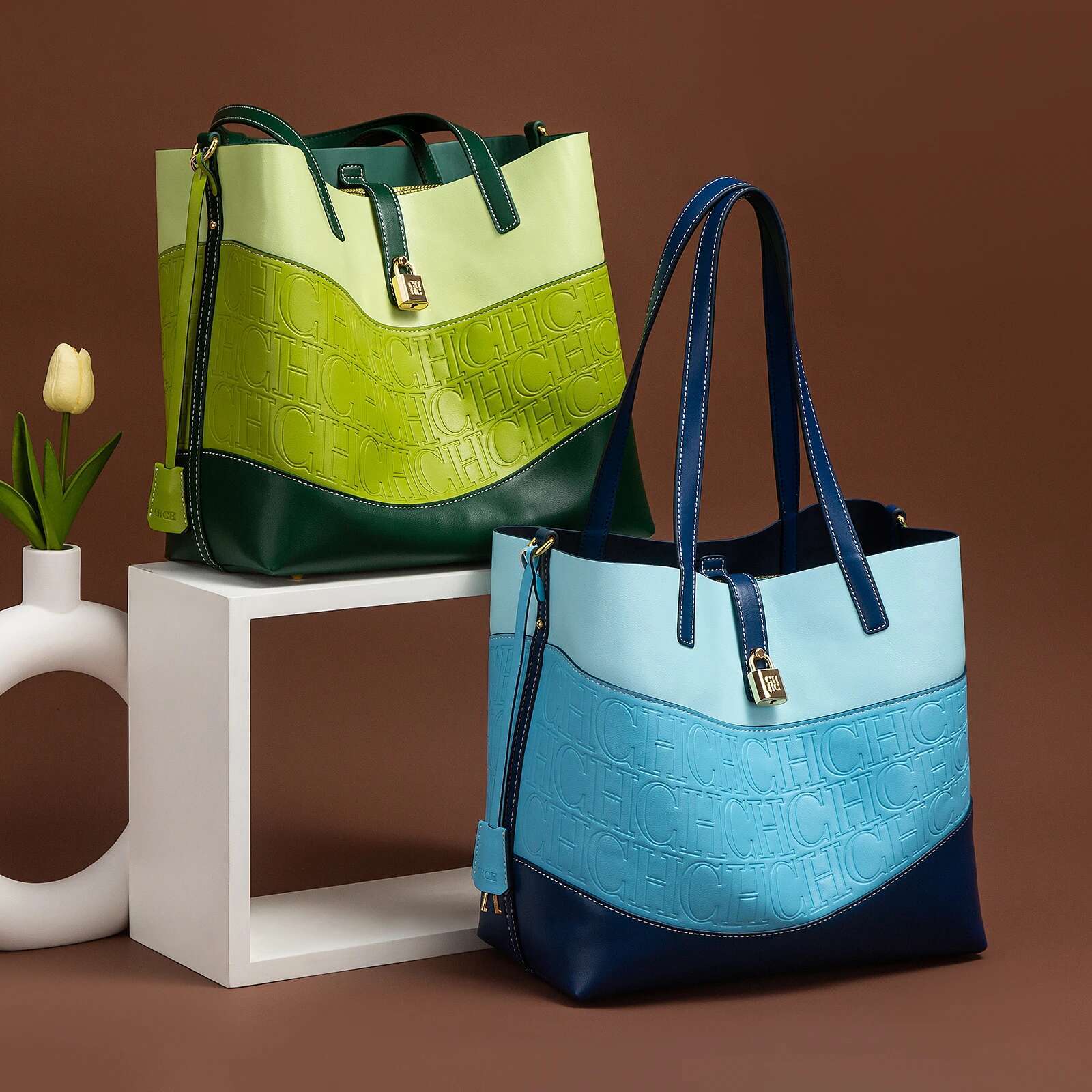 Women's New Handbag Blocking Design Versatile Fashionable Color Matching Essential for Daily Commuting