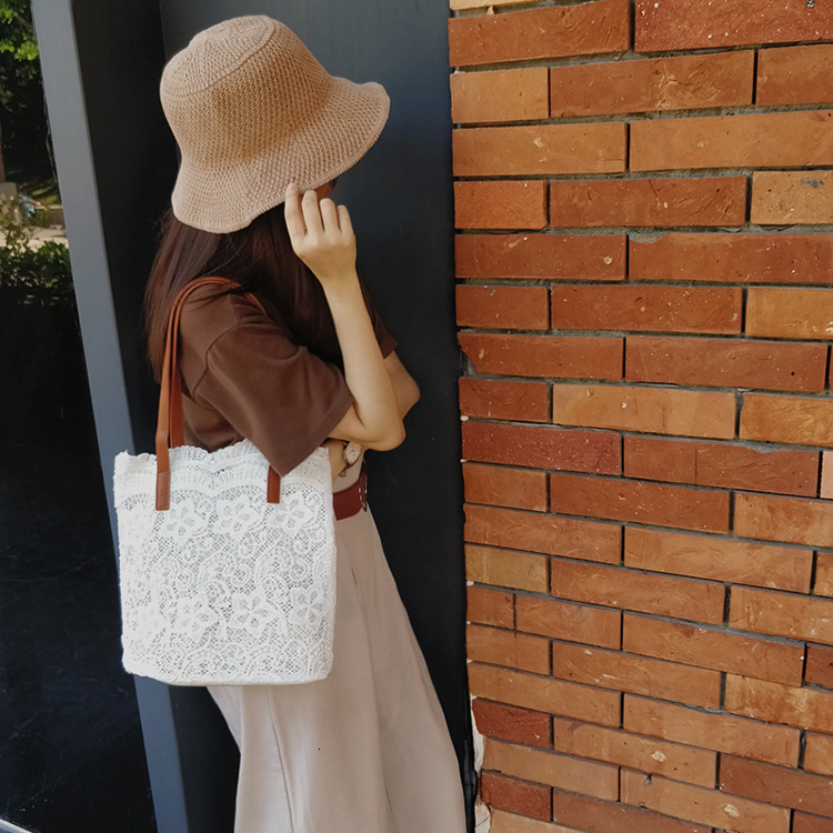 2025 new Korean version Sen series lace shoulder handbag women's shopping large capacity bucket bag women