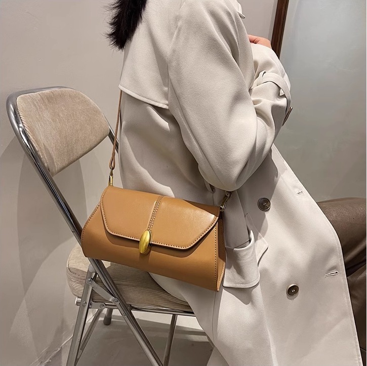 New Fashionable Multi Purpose Luxury Armpit Small Square High End Crossbody Bag Simple Designer Handbag