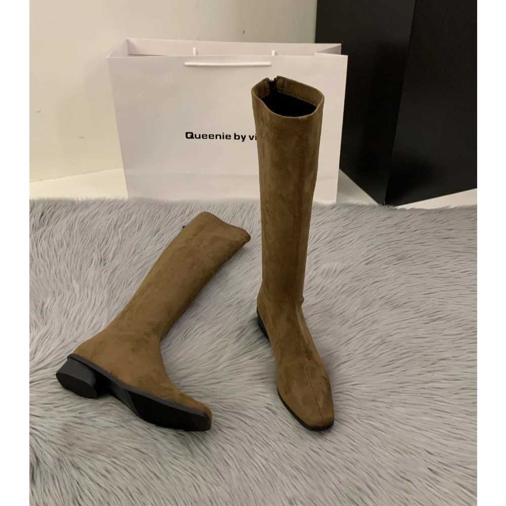 Luxury Designer Vintage Women Knee High Boots Fashion Square Low Heel Shoes Concise Slim On Womens Boots Z250303