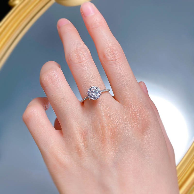 Choucong Brand Classical Six Claw Wedding Rings Luxury Jewelry Solitaire Real 100% 925 Sterling Silver Round White Moissanite Diamond Party Eternity W