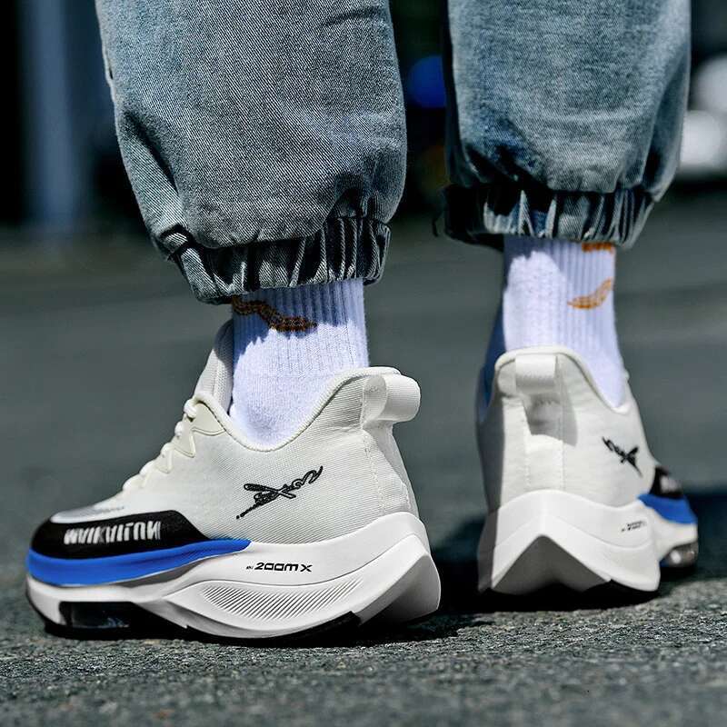New Trend Air Cushioning Running for Men Indoor Gym Sneakers Mesh Breathable Sport Tick Sole Walking Shoes