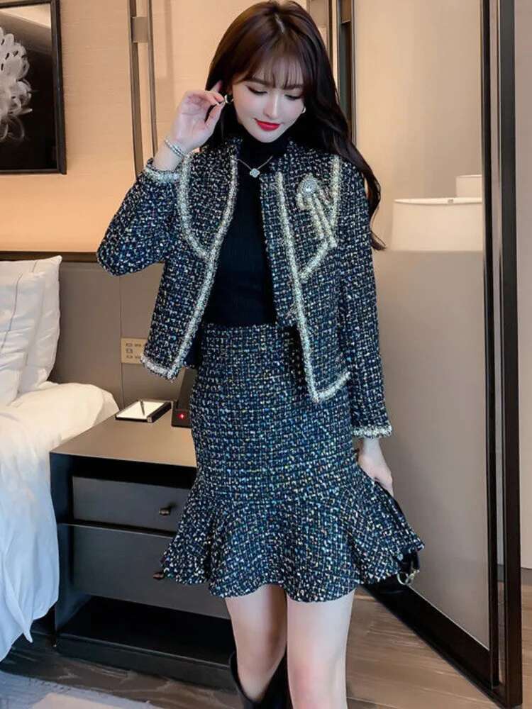 New 2024 High Quality Women Autumn Winter 2 Piece Lady Fashion Elegant Slim Woolen Coat Skirt Two-Piece Suit Tweed Sets
