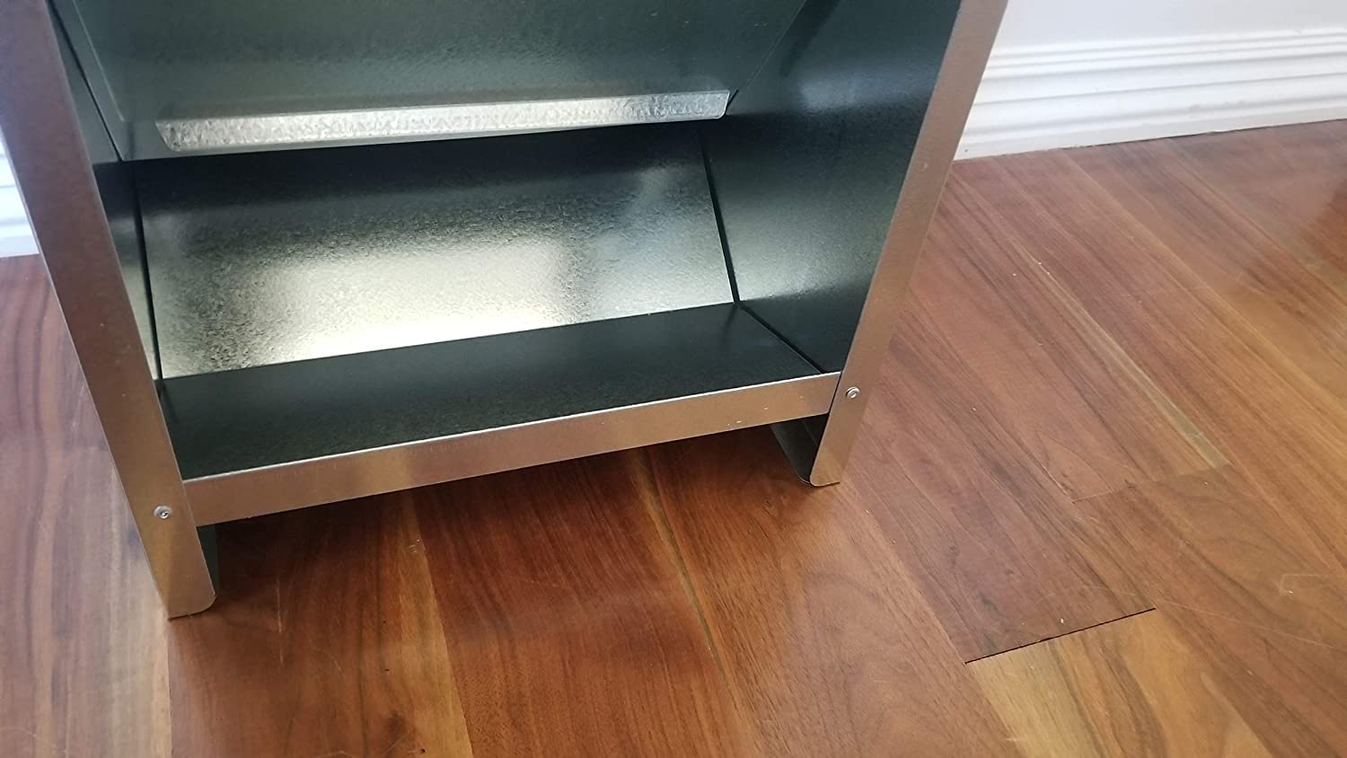 Galvanized Metal Pet Food Station for Outdoor or Indoor Use - Automatic Gravity Self Feeding Dispenser for Small, Medium, and Large Breeds - Holds 25 