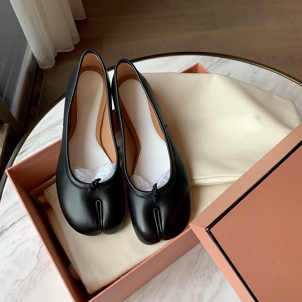 Full leather~genuine soft leather silver pig feet split toe shallow mouth single shoe flat bottom French Mary Jane women's shoes
