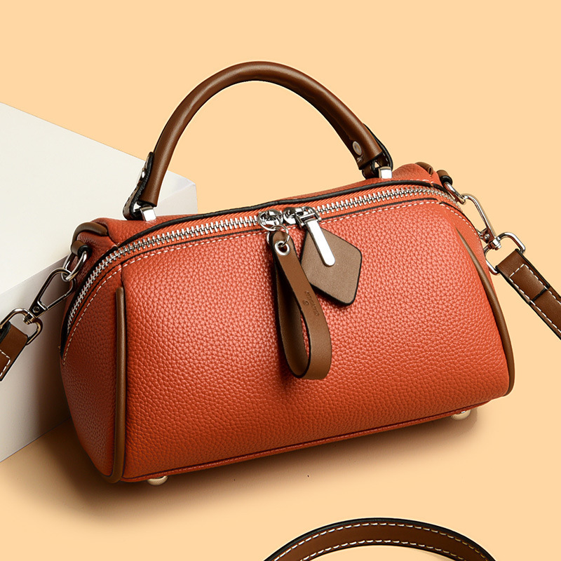 toteBag Shoulder bag ROSE NOIRE Fashion Texture Shoulder 2025 New Large Capacity Women's Bag, Simple Pillow Bag