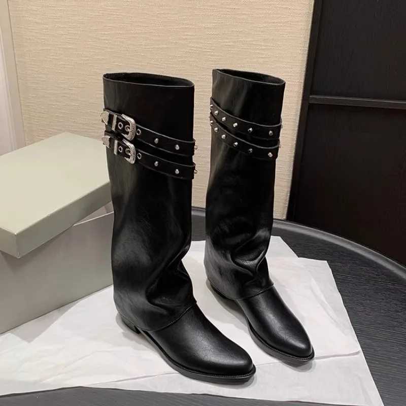 Luxury Designer Winter Womens Western Cowboy Boots Fashion Womens Elegant Knight Boots Square High Heels Womens Shoes Z250303