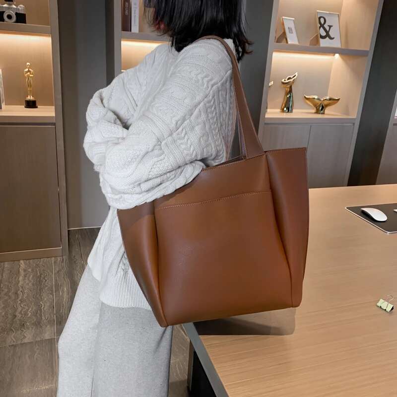 Women's Bag Large Capacity Shoulder High Quality PU Leather Handbags and Purse Female Retro Tote Bags sac a main femme