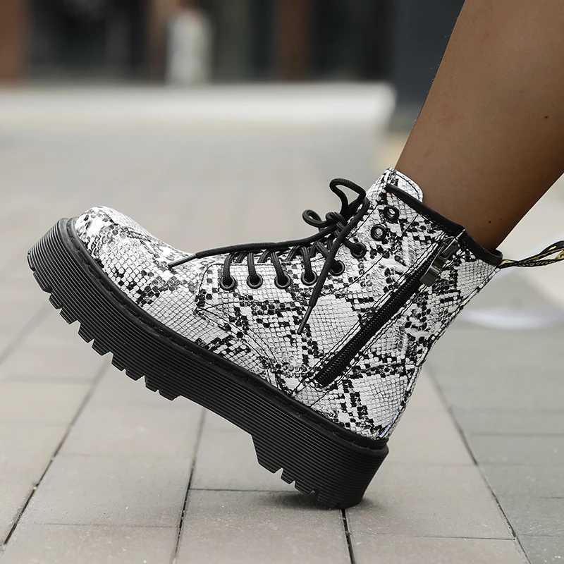 Winter Platform Ankle Boots Ladies 2022 Casual Female Genuine Leather Motorcycle Shoe Luxury Short Wedge Womens Mid Calf Boots Z250303