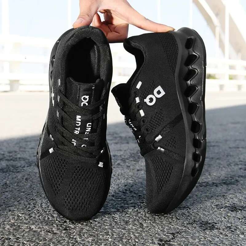 Summer Hot Seller: Fashionable Cushioned w ith Breathable Sports Design,Fashionable Lace up Runnin g Shoes for women