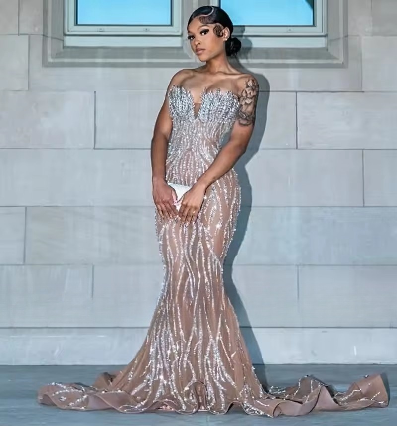 Sexy Illusion Champagne Prom Dresses 2025 For Black Girls Sequin Crystal Party Gowns Sweetheart Customized Vestidos De Gala