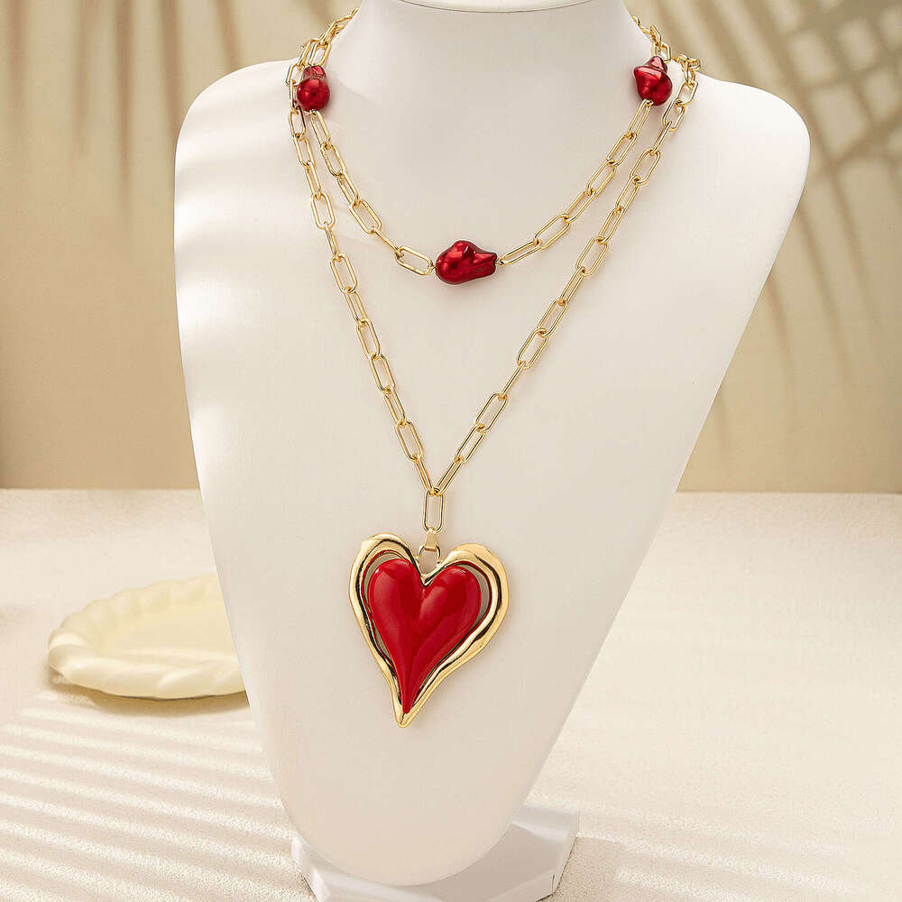 designer necklace Fashionable trend red heart imitation pearl multi-layer necklace set for women with high-end design sense