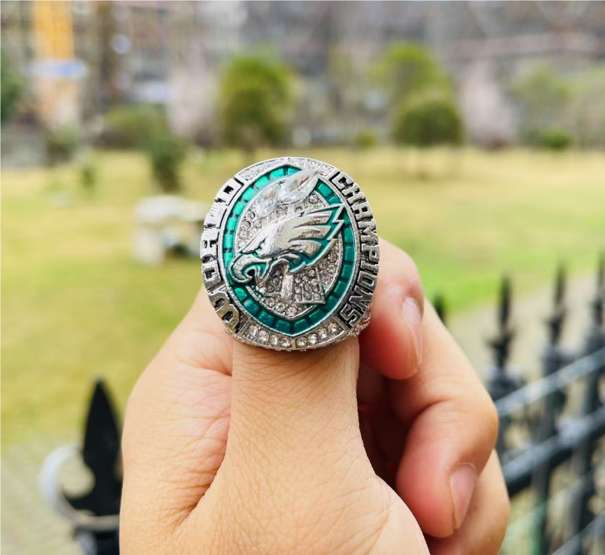 2024 2025 Super Bowl Eagles Team Champions Championship Ring With Wooden Display Box Sport Souvenir Men Fan Gift wholesale R250425