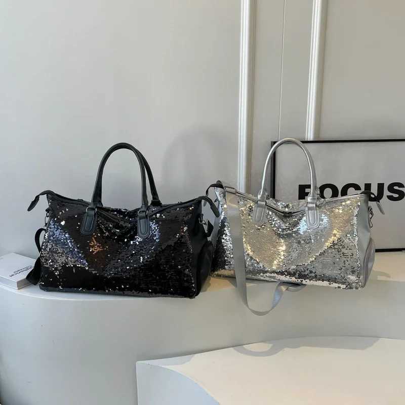 Solid PU 2024 New Travel Handbag Large Capacity Zipper High Beauty Fashionable Shoulder Bag Soft Simple Versatile Crossbody Bag Y250304