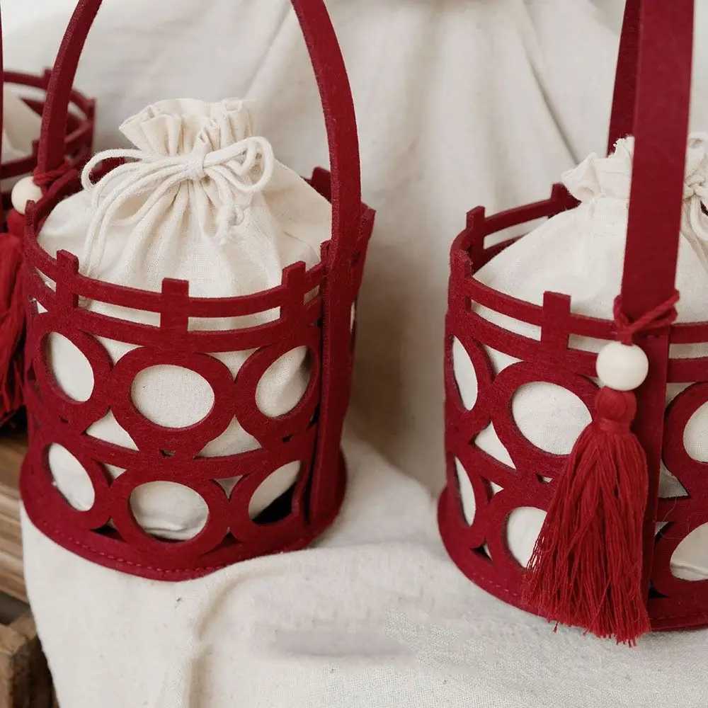 Hollow Chinese Style Red Organizer Handbag Bridal and Groom Felt Gift Handbag Wedding Gift Packaging Bag Candy Bag Z250303