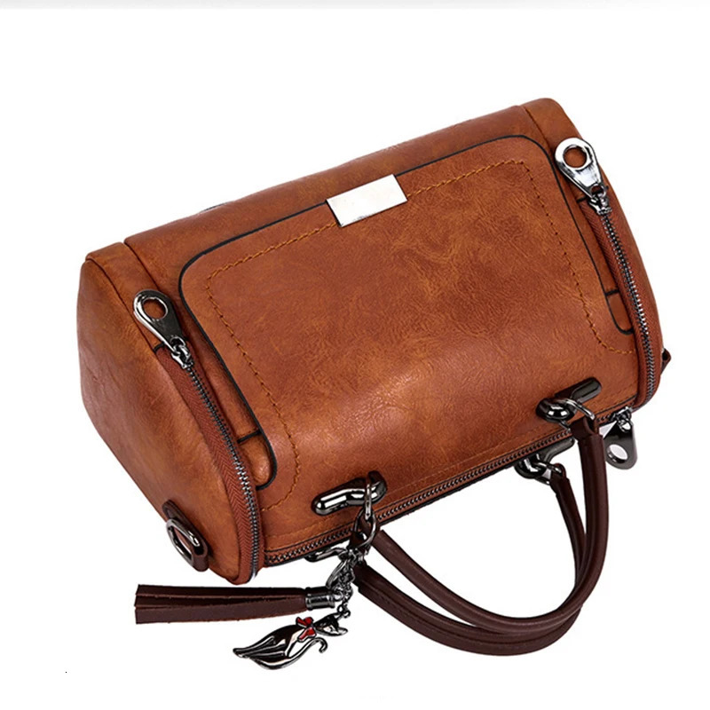 Tassel Decor Womens Large Capacity Shoulder Bag Fashion Zipper Crossbody With Removable Strap Boston Handbag w250303