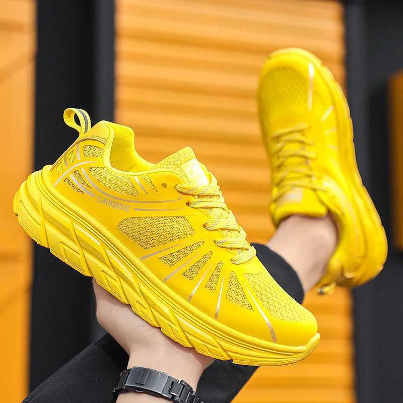 Hot Summer Mesh Breathable Couples Running Shoes Fashion Yellow Mens Athletic Sneakers Anti-shock Non-slip Womens Sports Shoes Z250225