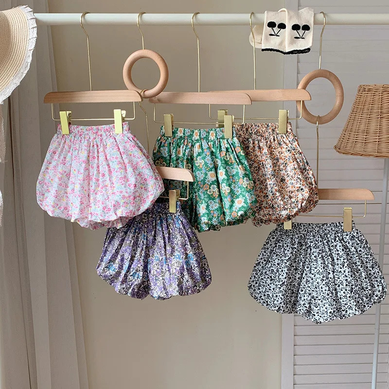 Summer young baby girl flower bud shorts thin Fried Dough Twists flower little girl shorts loose thin girl lantern shorts 250304