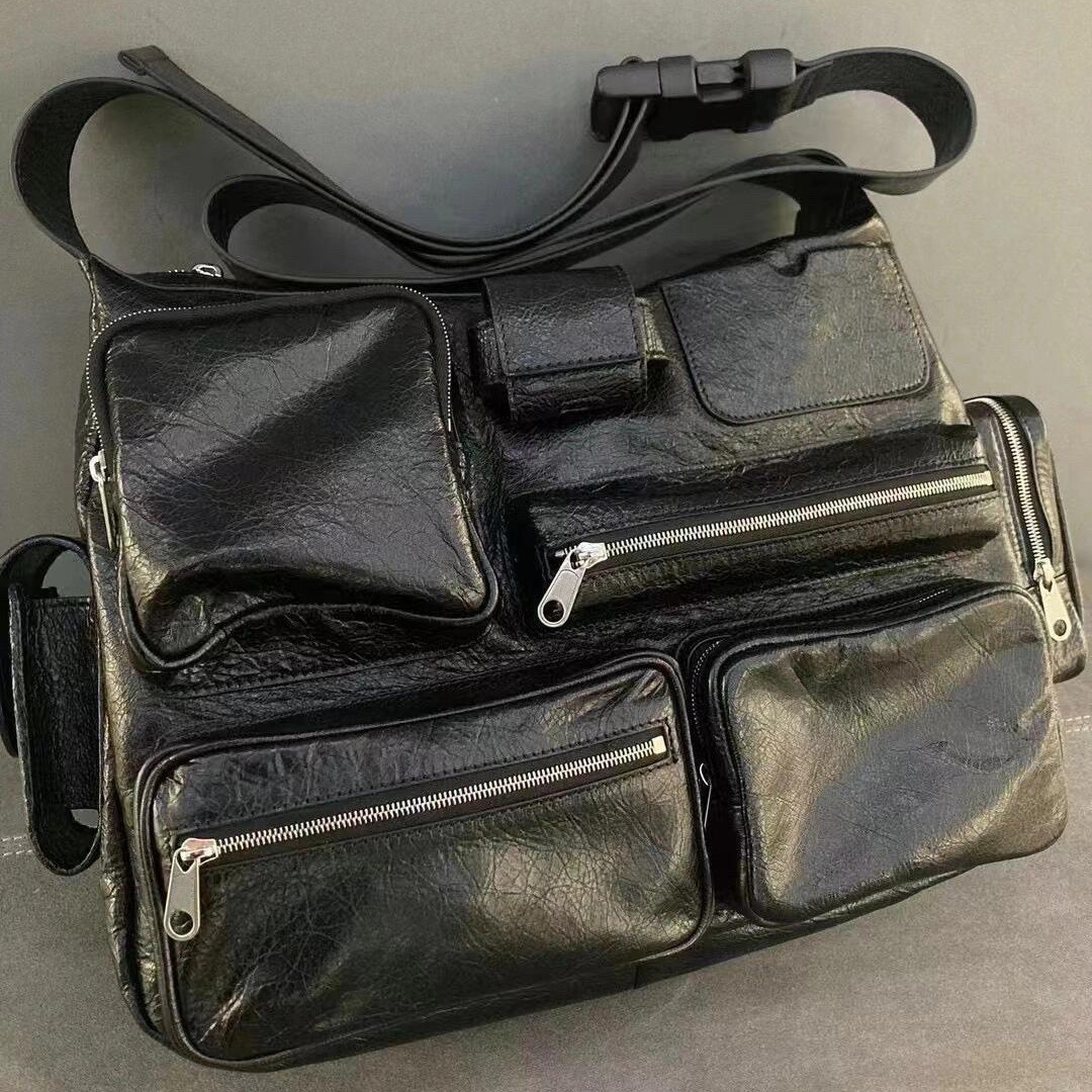 2024 New Internet Celebrity Same Style Fashionable Versatile Black Motorcycle Pocket Concave Design Single Cross Shoulder Bag