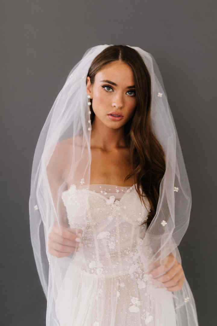 Luxury One Layer wedding Veil Cathedral Veil Tulle Bridal Veil With Comb Ivory White Veil Wedding Accessories Customized veil