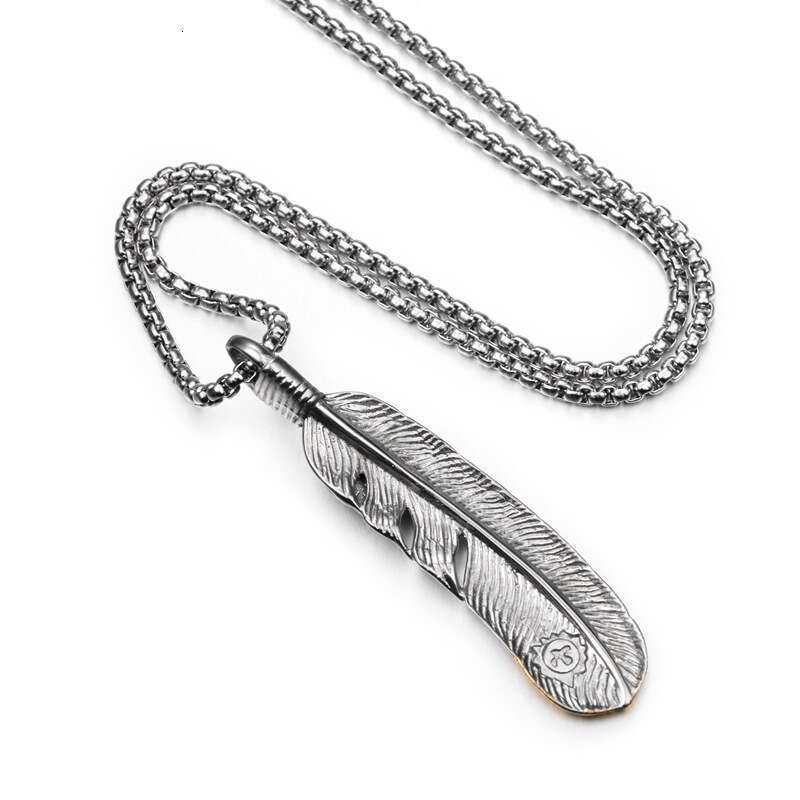 Hiphop Bar Hip Hop Trendy Accessories Pine Stone Room Gold Feather Necklace Men's and Women's Titanium Steel Jewelry 3199