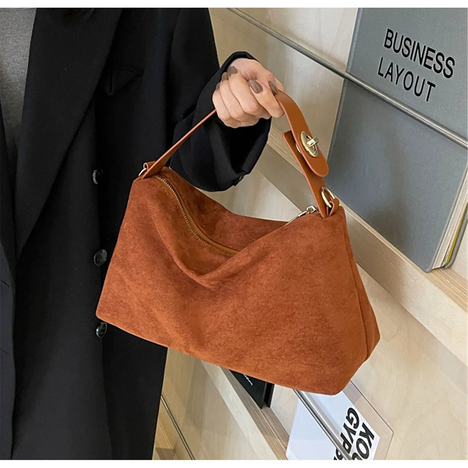 Fashionable Zipper Suede Simple Shoulder and Cross Body Bag Solid High Quality Womens Handbag Classic Edition 250303