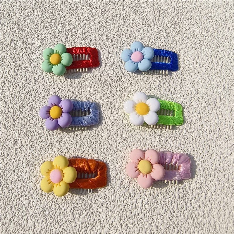 Colorful Flowers Dog Hairpin Fashion Comb Hair Clips for Small Dogs Cute Puppy Cat Headwear Dog Grooming Hair Accessories