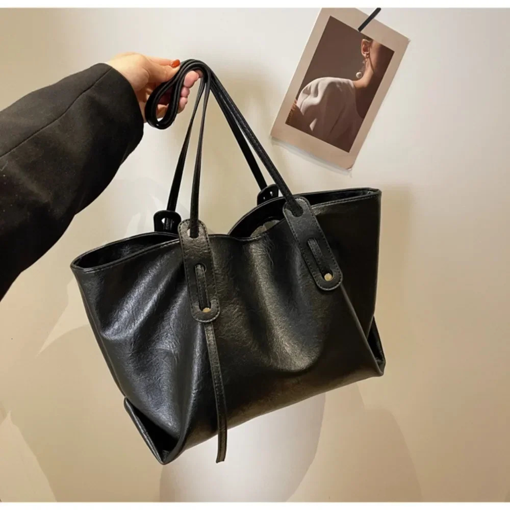 Large Capacity Womens Tote Bag Winter Fashion Trend Leather Shoulder Bags Office Handbag 250303