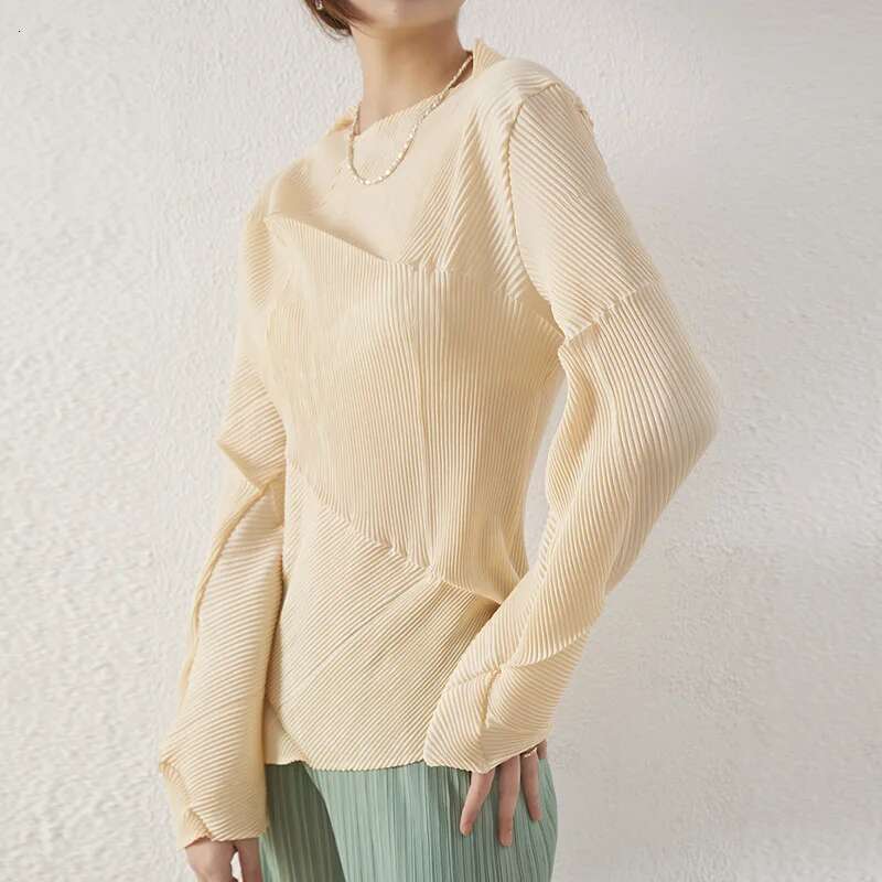 Miyake Pleats Hand Geometry Pleated Tops 2023 Spring New Irregular Designer Long Sleeve Loose Causal T-Shirt