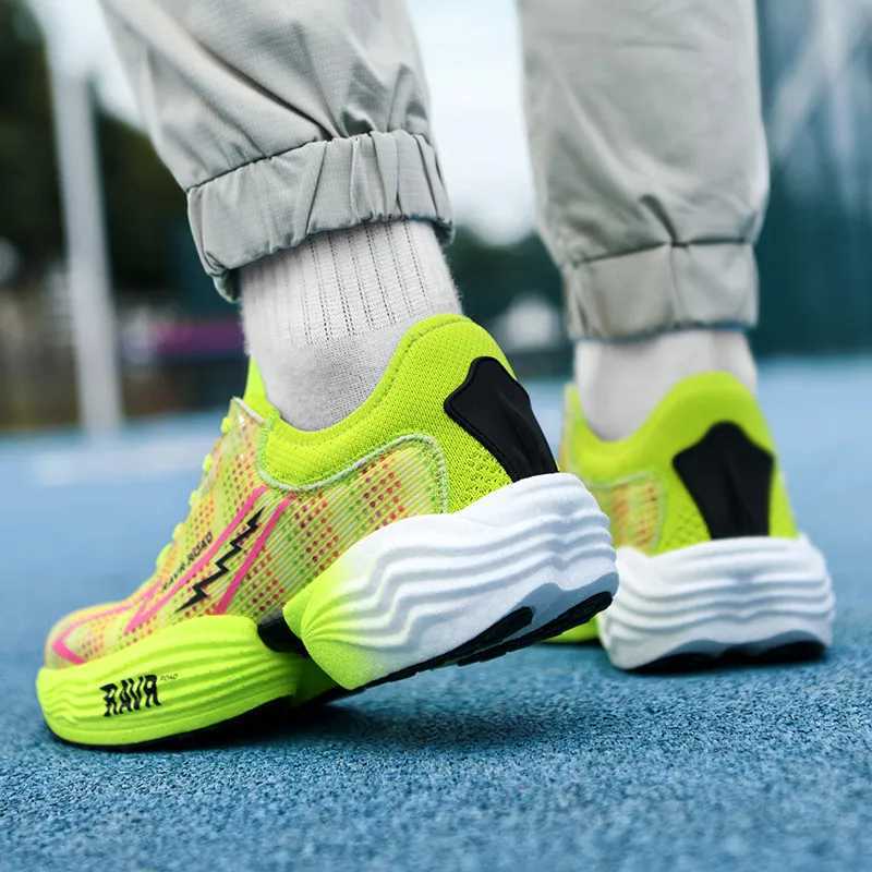 Best Selling Mens Running Shoes Outdoor Man Light Training Running Sneakers High Quality Summer Breathable Sporty Shoes Z250304