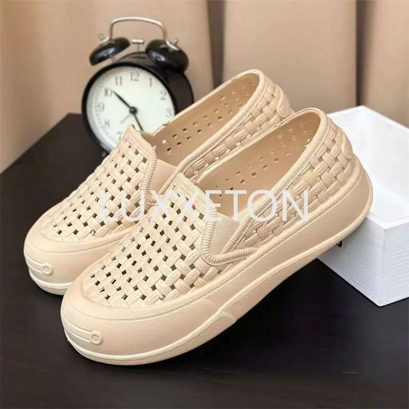 Summer New Women Fashionable Baotou Hollow Soft Sandals Thick Sole Non Slip Breathable Free Shipping
