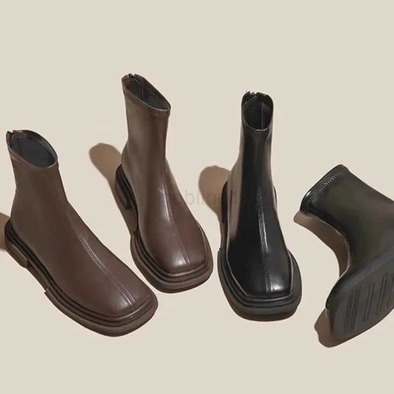 2024 New Britain Square Toe Ankle Boots Luxury Fion Boots Low H Platform Wen Shoes Botas De Mujer Zapatos Z250304