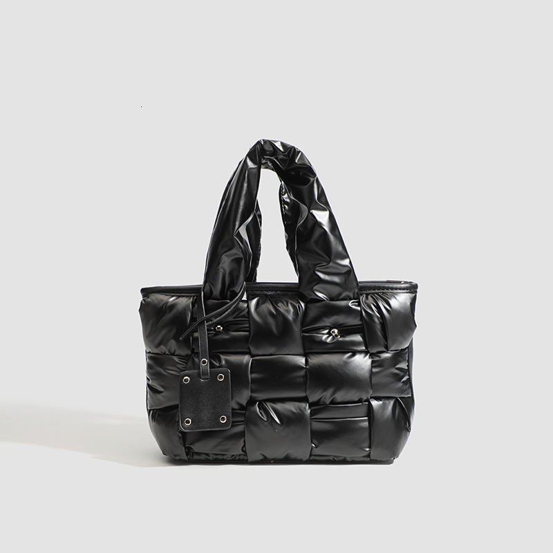 Designer Designer 2024 New Niche Design Hand-Held Woven Down Tote Fashionable Versatile Casual Shoulder Crossbody Bag
