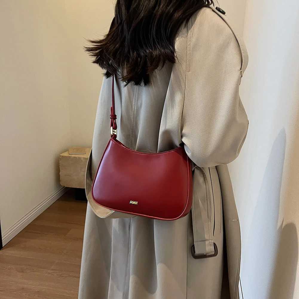 Red lingerie shoulder bag womens 2024 new textured leather cross body bag luxury designer wedding bride handbag sling bag Z250303