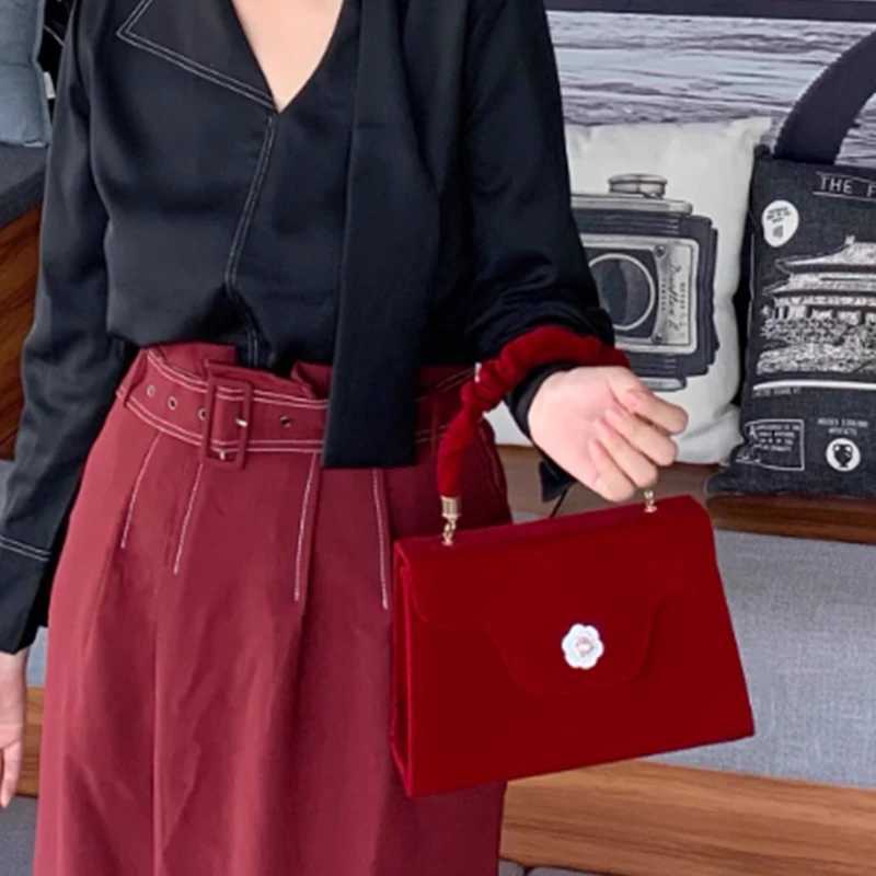 Red Velour Wedding Clutch Purses Handbag Women 2024 Trend Bag with Top Handle Lady Dating Evening Party Shoulder Messenger Bags Z250303