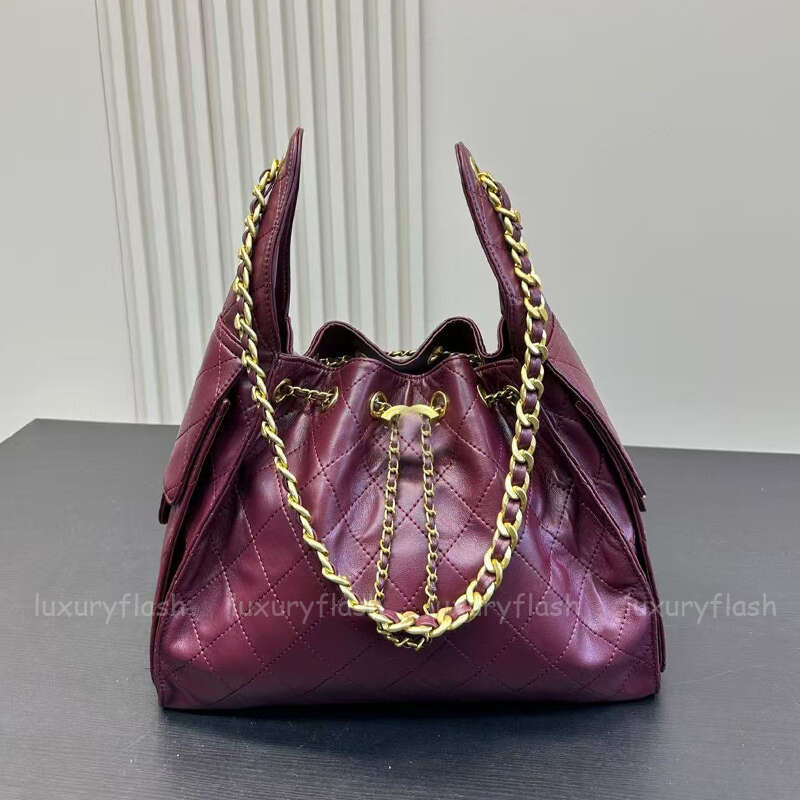 Designer Shoulder Bags Drawstring Chain Hobo 25C Bucket Bag with 2 Pocket Fashion Burgundy Leather and Denim Blue Handbags Totes